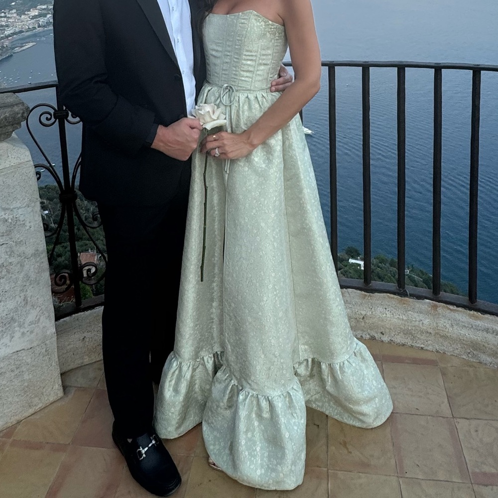 V. Chapman The Charlotte Dress in Sage